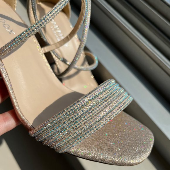 NIB Paradox London Mackenzie Heels in Rose Shimmer, Size 6.5, REDUCED! - Picture 5 of 7